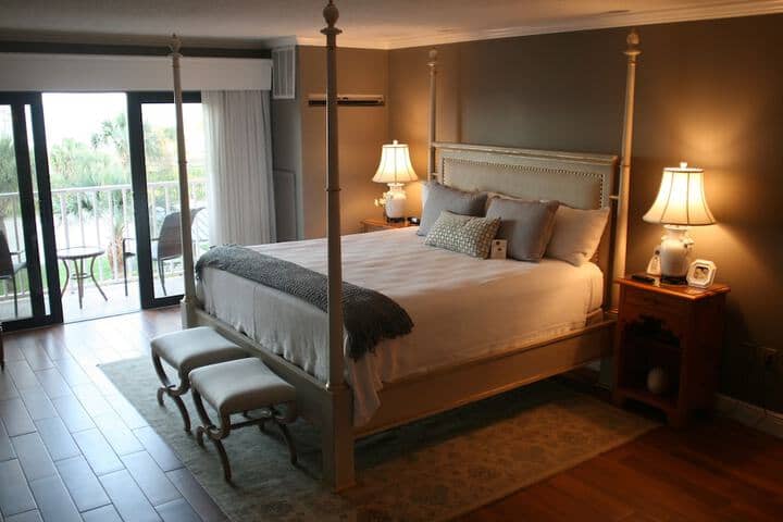 Room 3 of 24